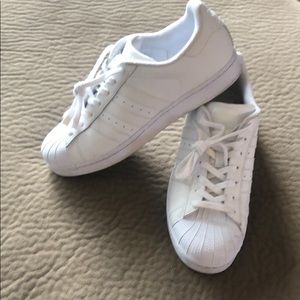Adidas Women’s Superstar Size 10